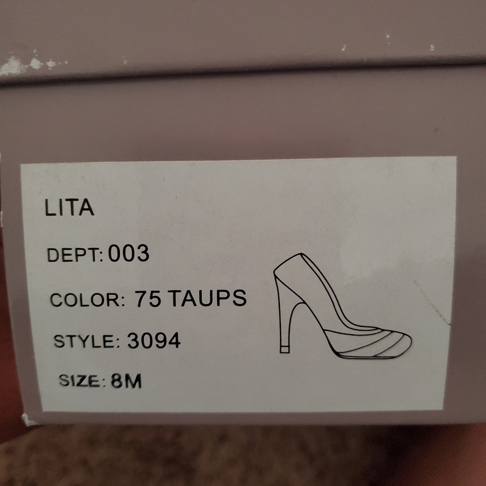 Heels - Picture 4 of 7